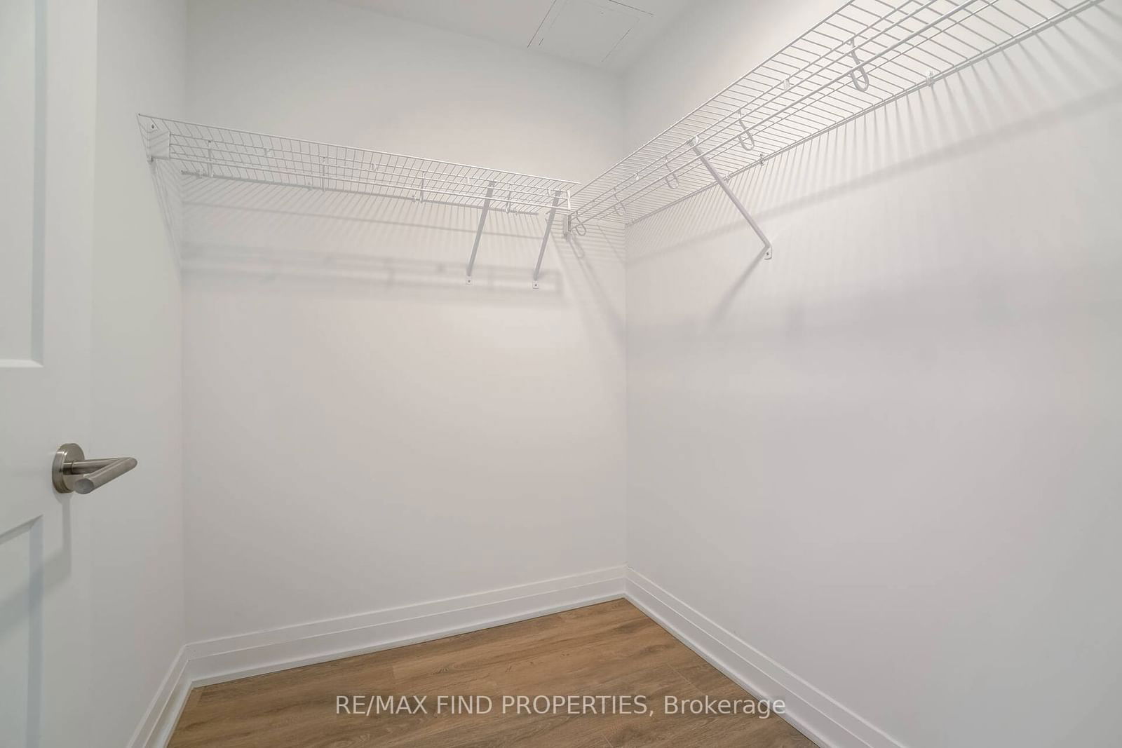 21 Park St E, unit Th06 for rent - image #19