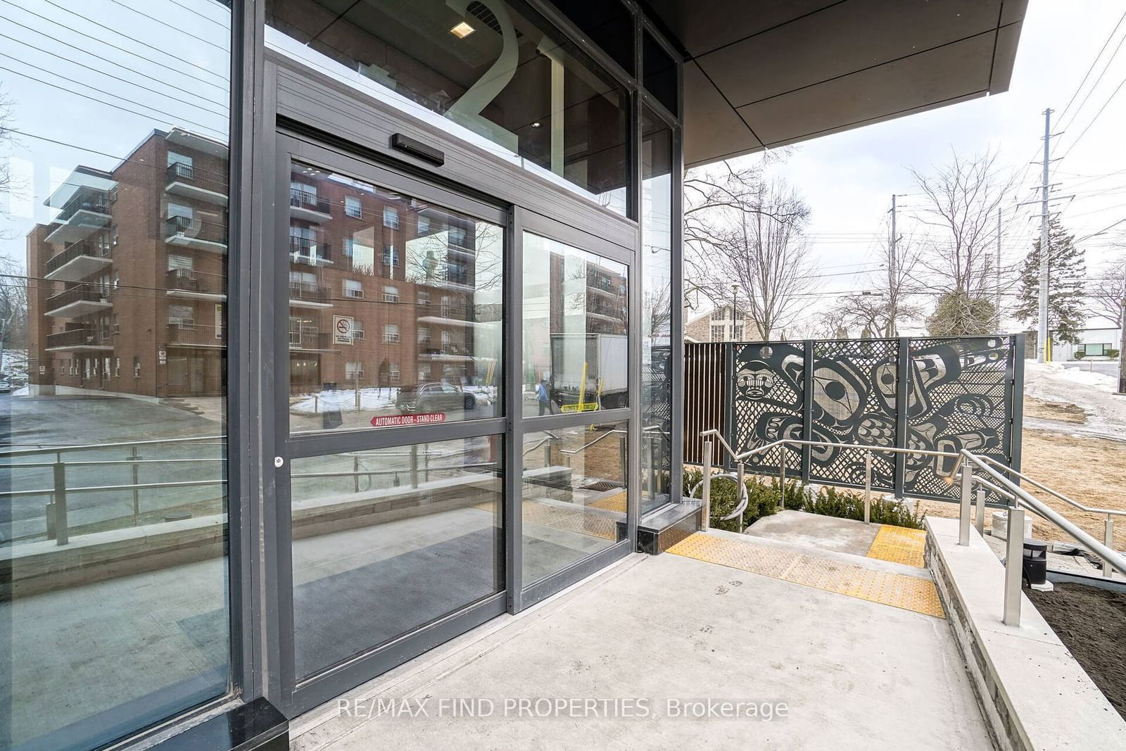 21 Park St E, unit Th06 for rent - image #5