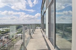 103 The Queensway, unit Ph2911 for sale - image #34