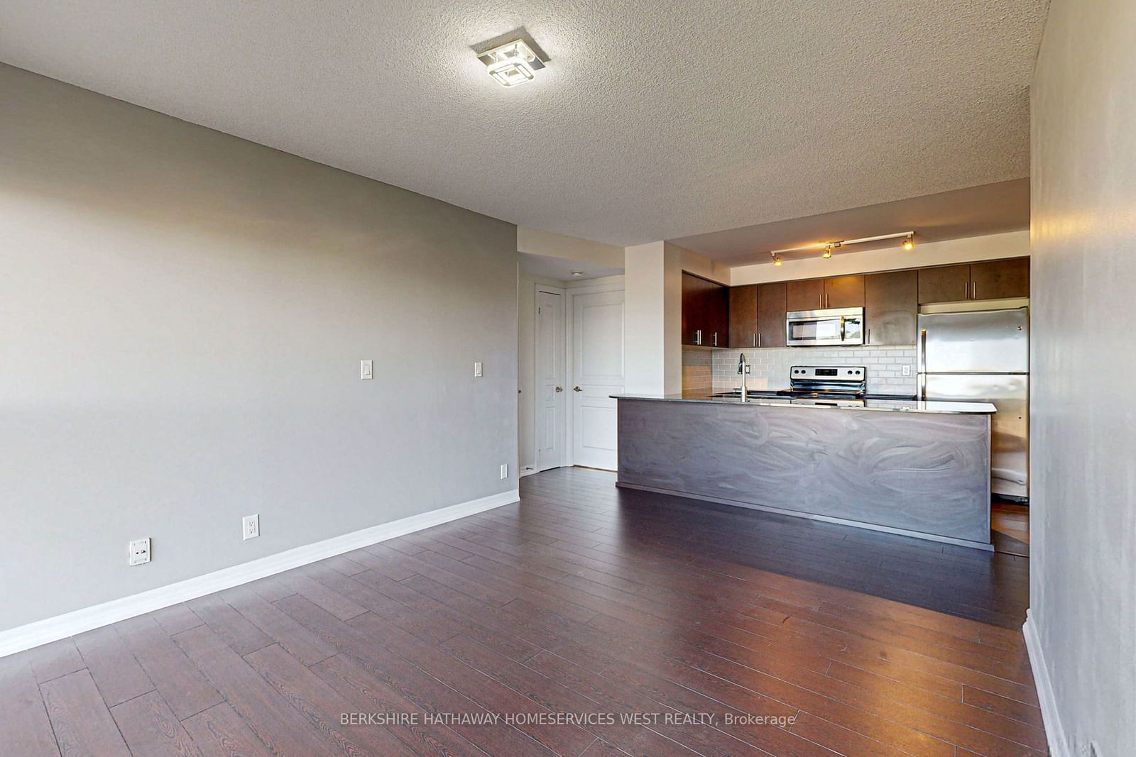 1940 Ironstone Dr, unit 709 for sale - image #12