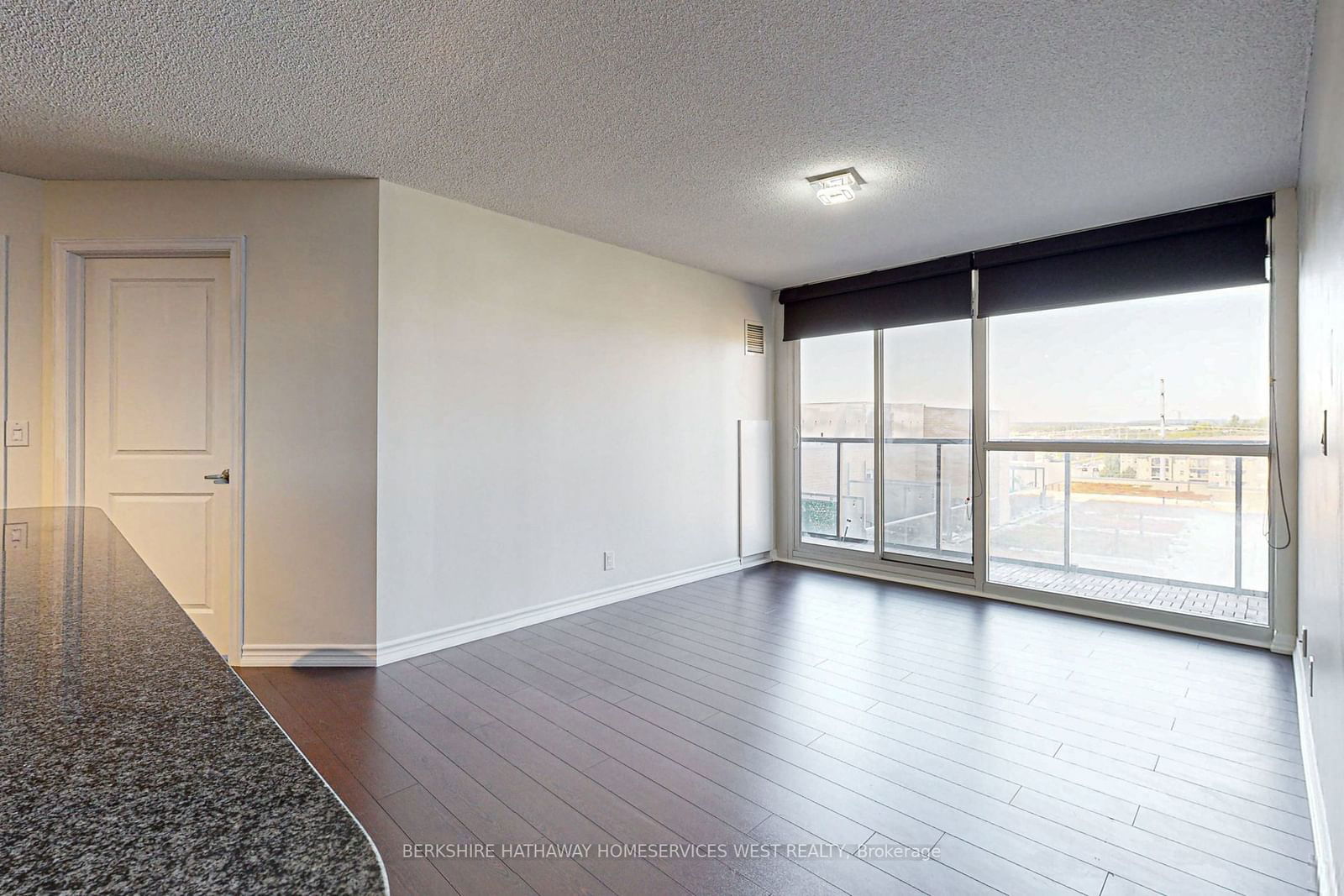 1940 Ironstone Dr, unit 709 for sale - image #14