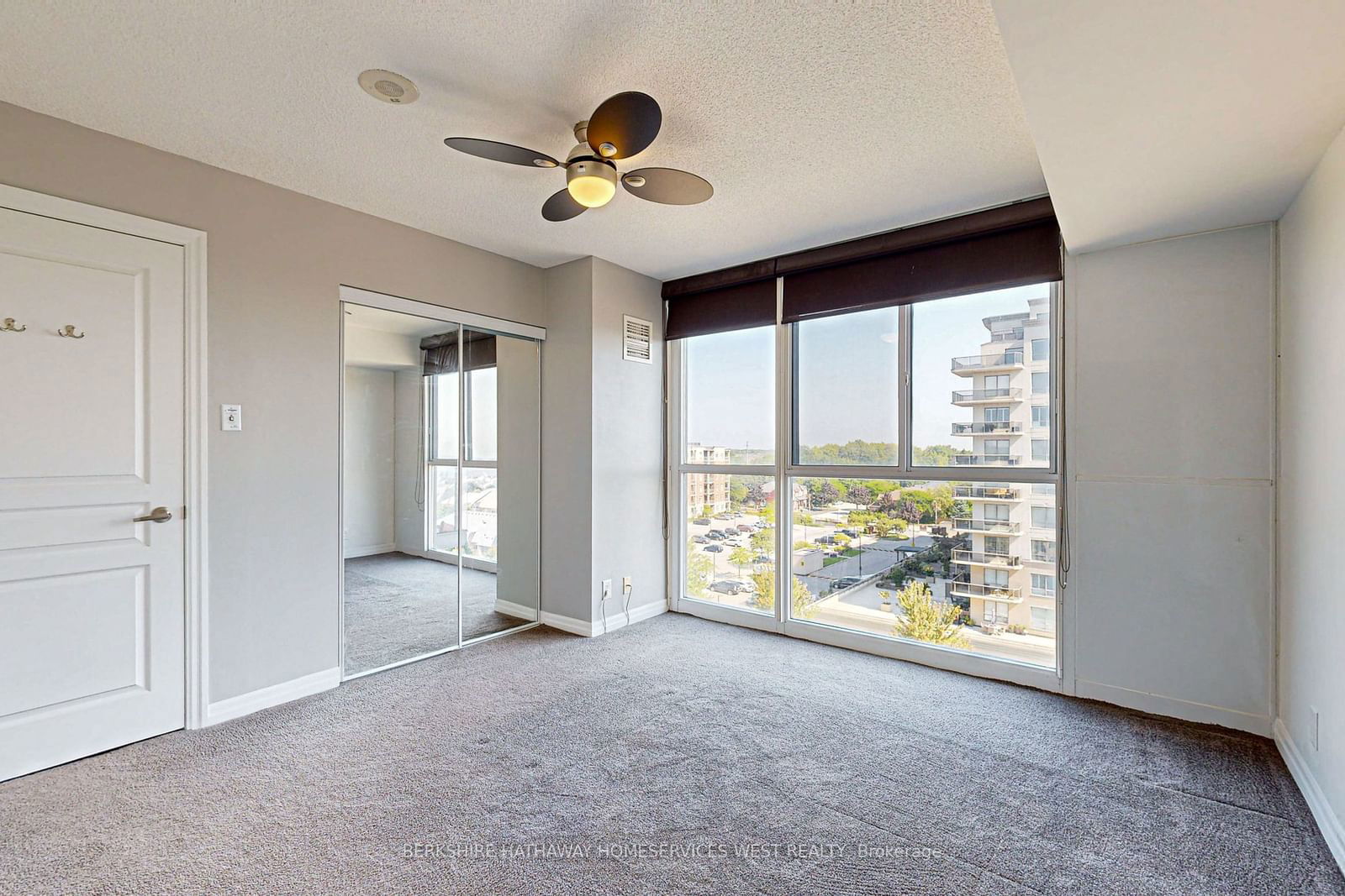 1940 Ironstone Dr, unit 709 for sale - image #19