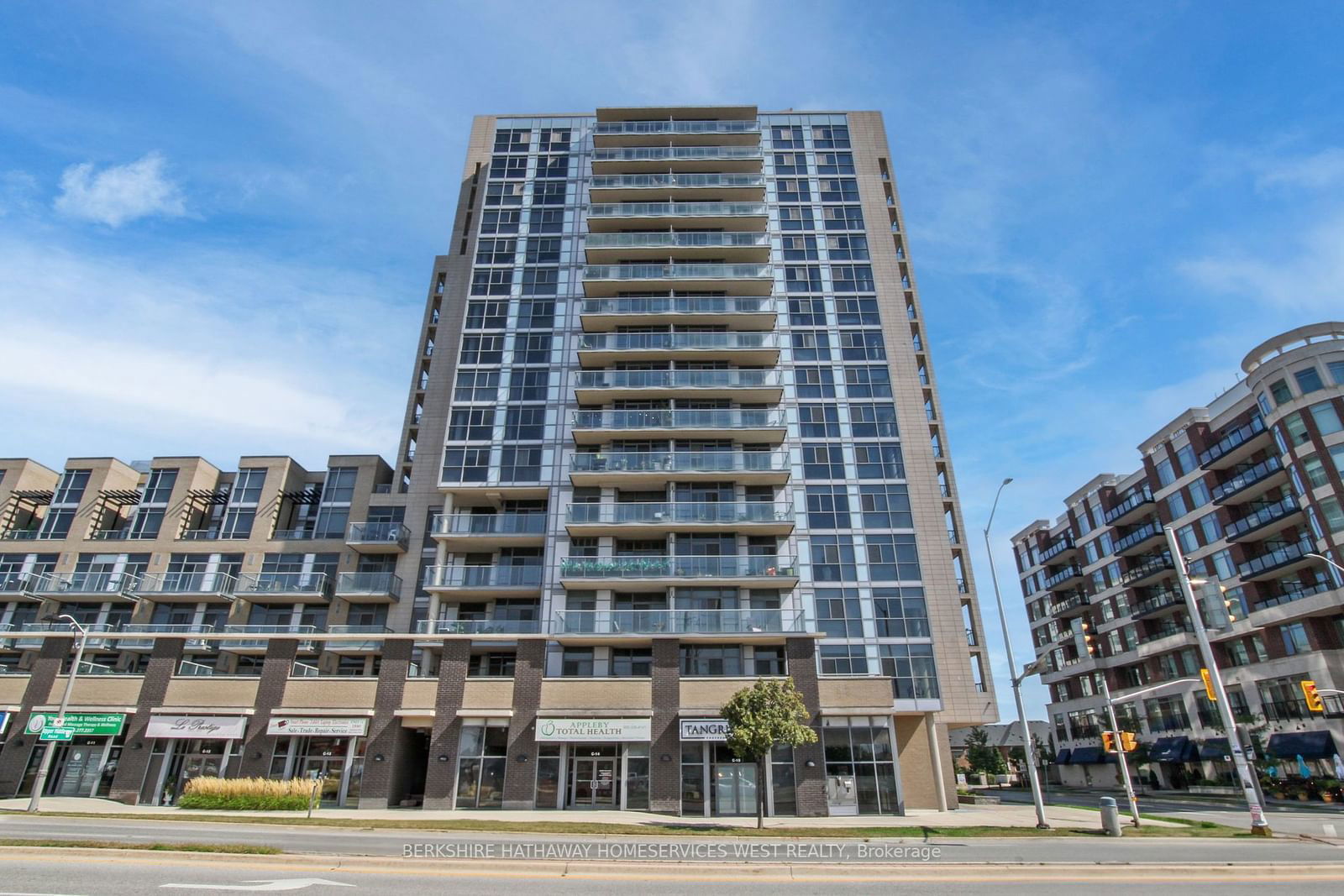 1940 Ironstone Dr, unit 709 for sale - image #2