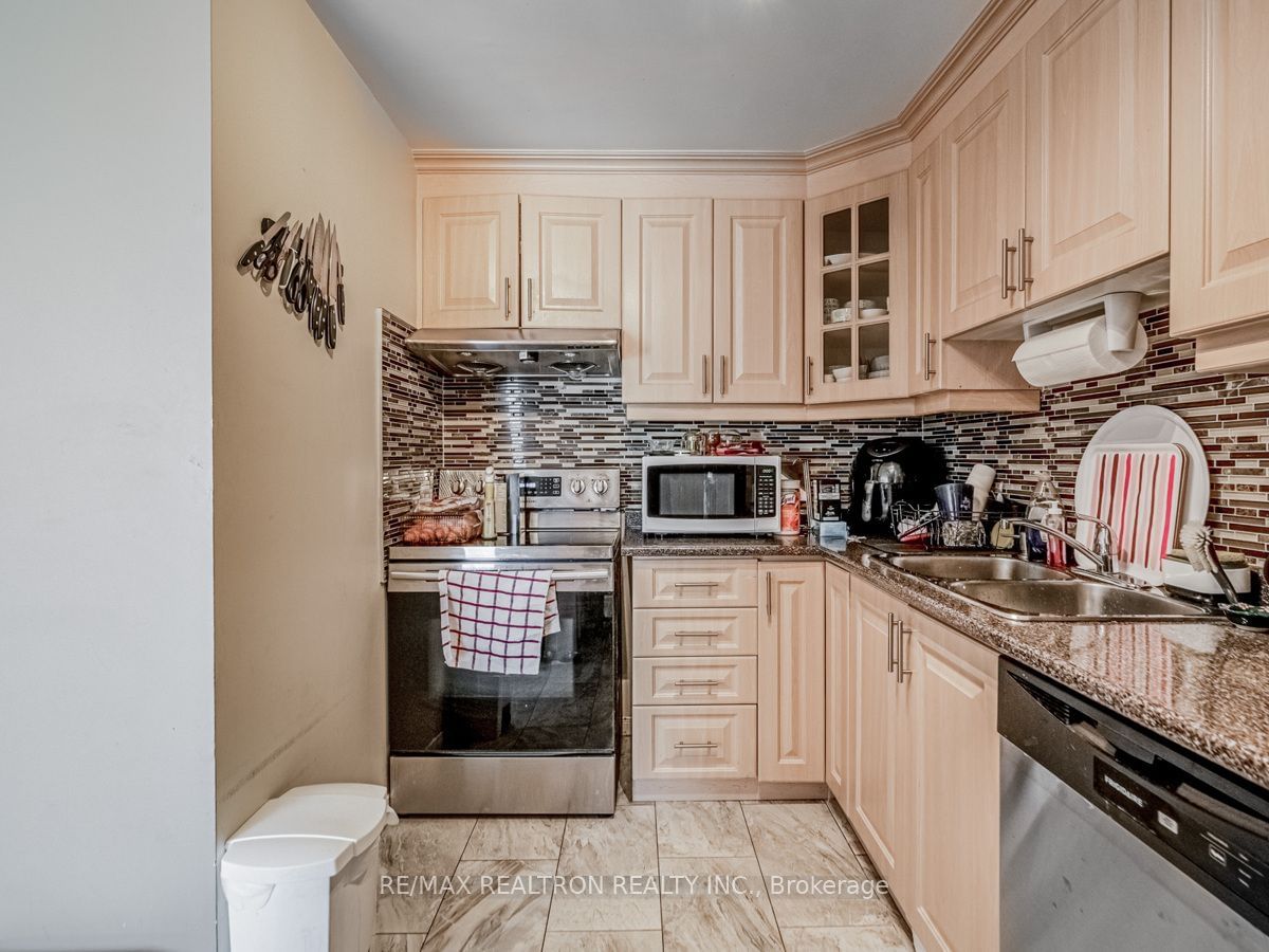 4185 Shipp Dr, unit 618 for sale - image #13