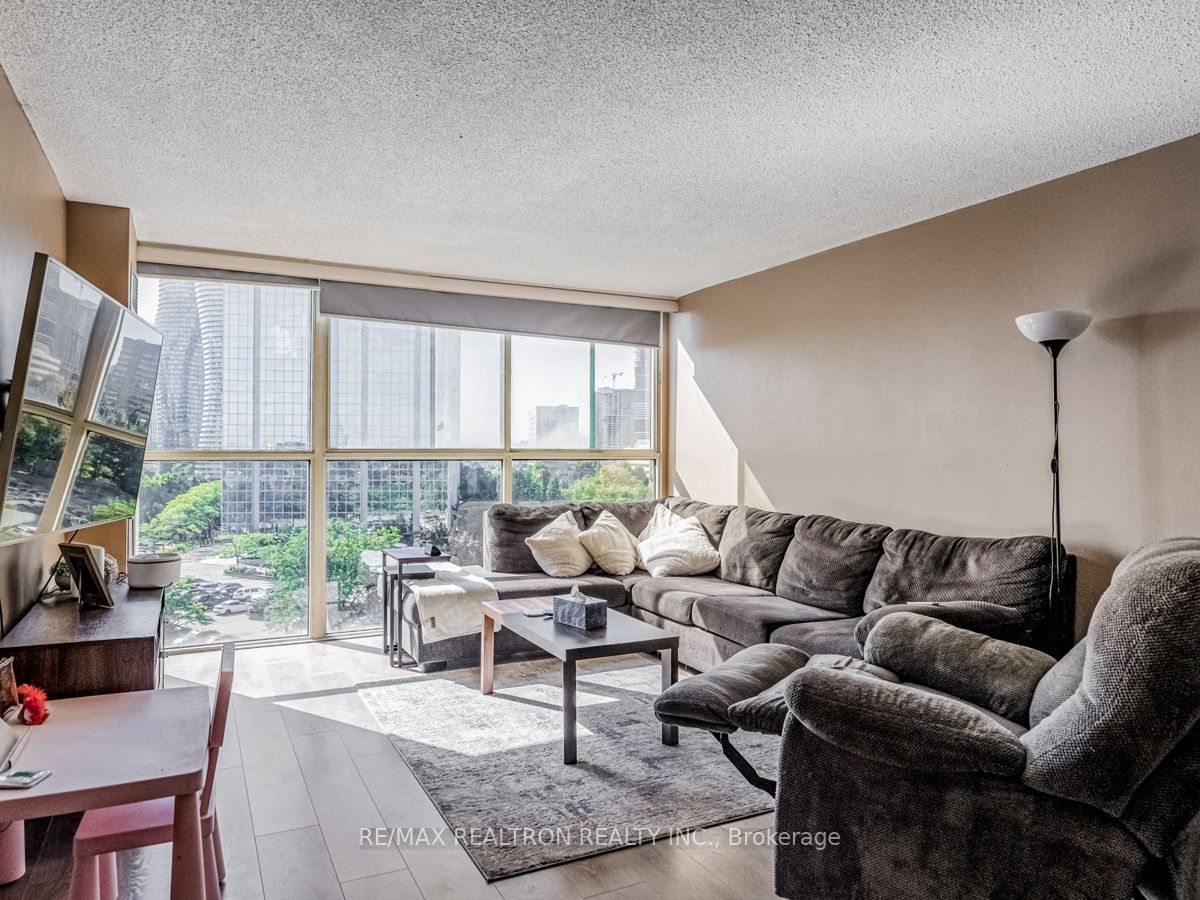 4185 Shipp Dr, unit 618 for sale - image #15