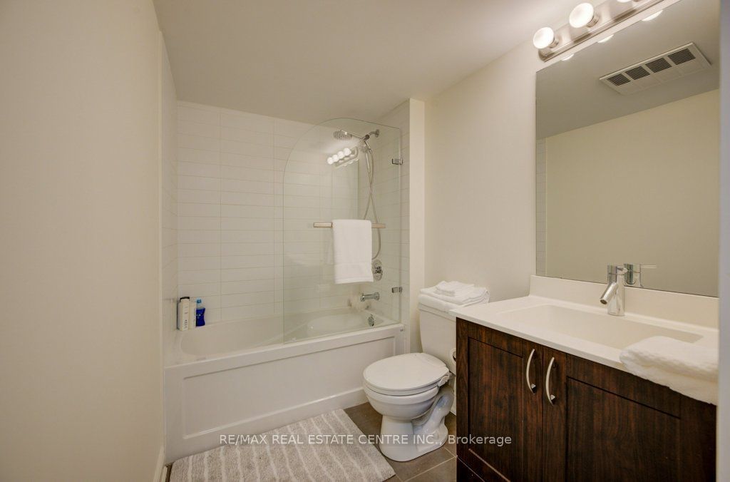 1940 Ironstone Dr, unit 304 for sale - image #17