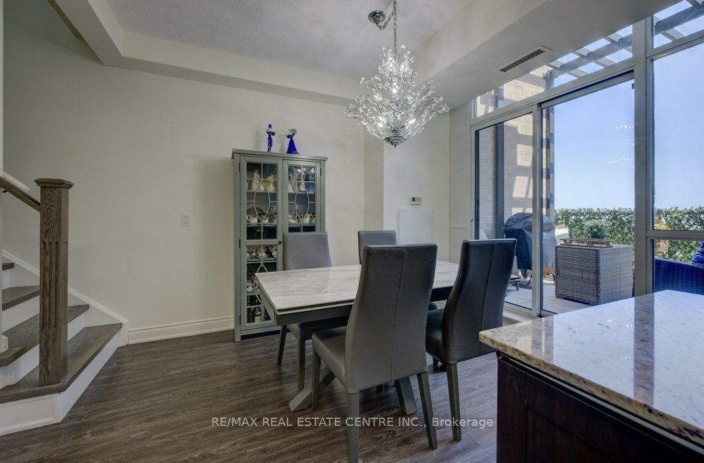 1940 Ironstone Dr, unit 304 for sale - image #6