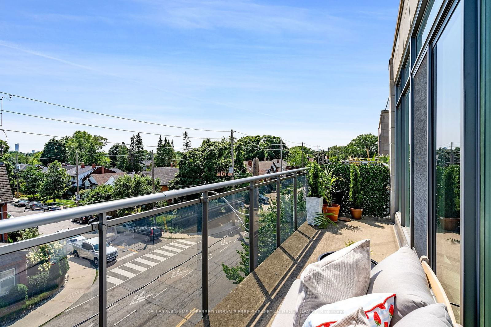 588 Annette St, unit 401 for sale - image #37