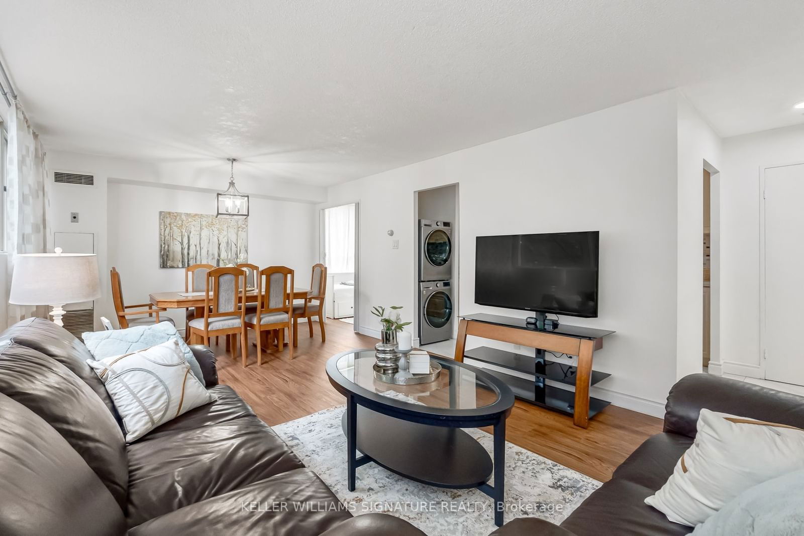 3700 Kaneff Cres, unit 203 for sale - image #11