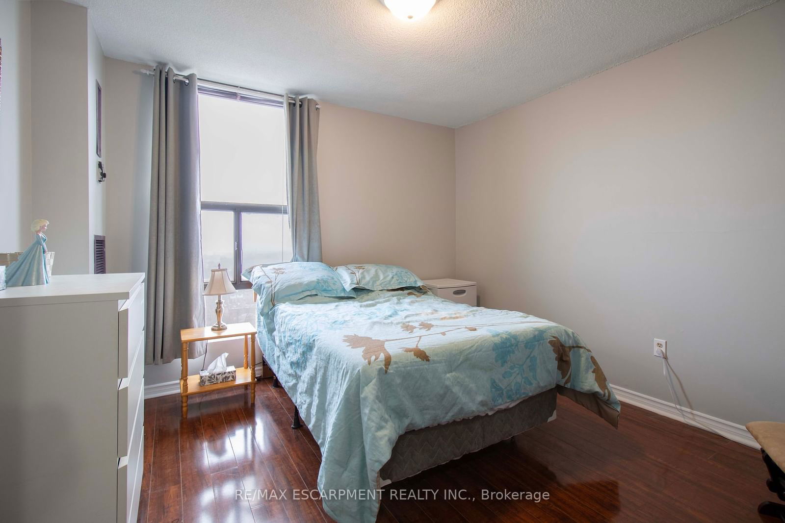 21 Knightsbridge Rd, unit 1602 for sale - image #23