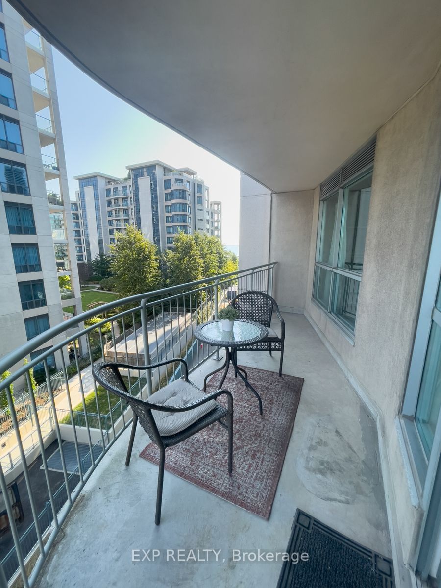 2111 Lakeshore Blvd W, unit 501 for sale