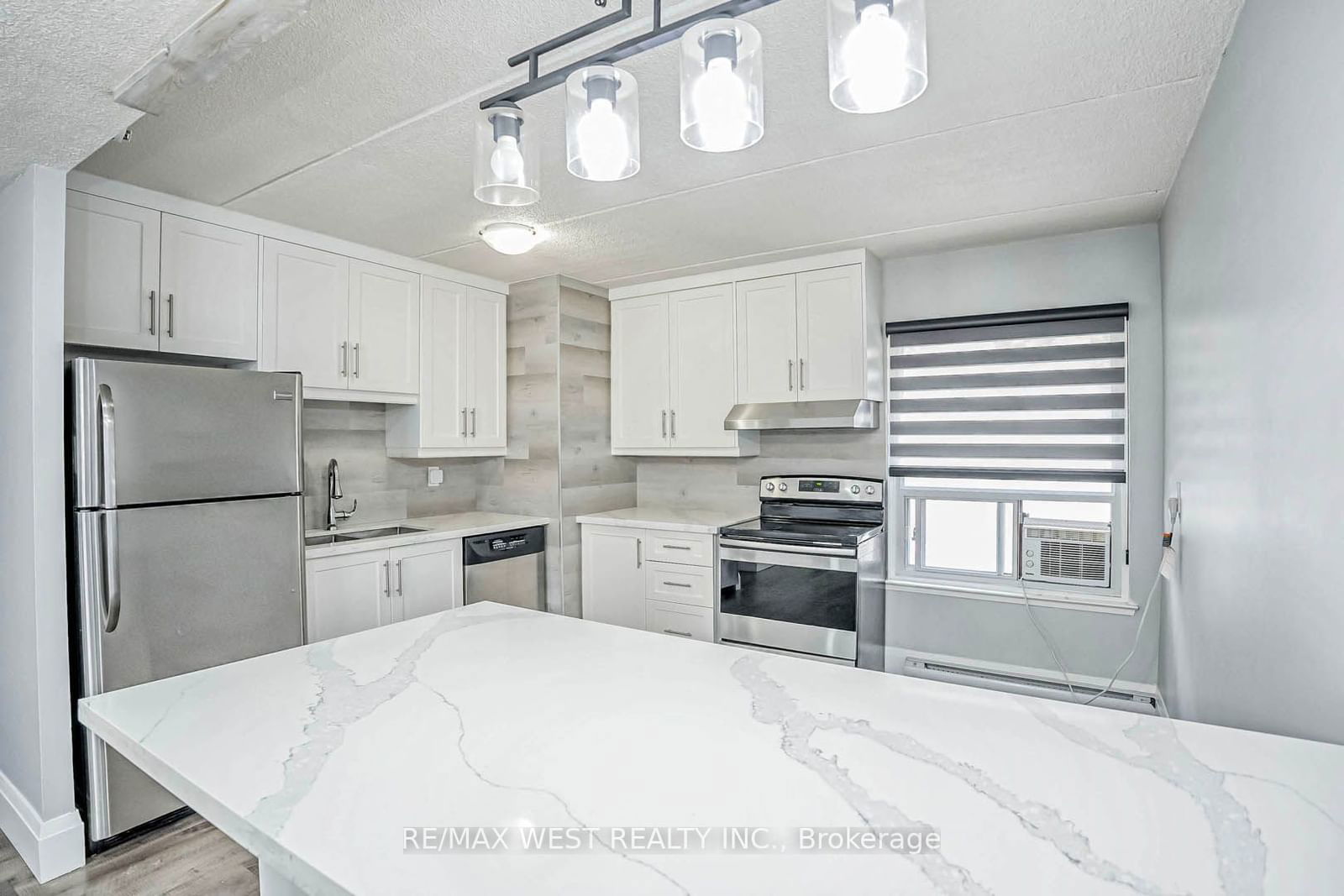 180 Mississauga Valley Blvd, unit #209 for sale