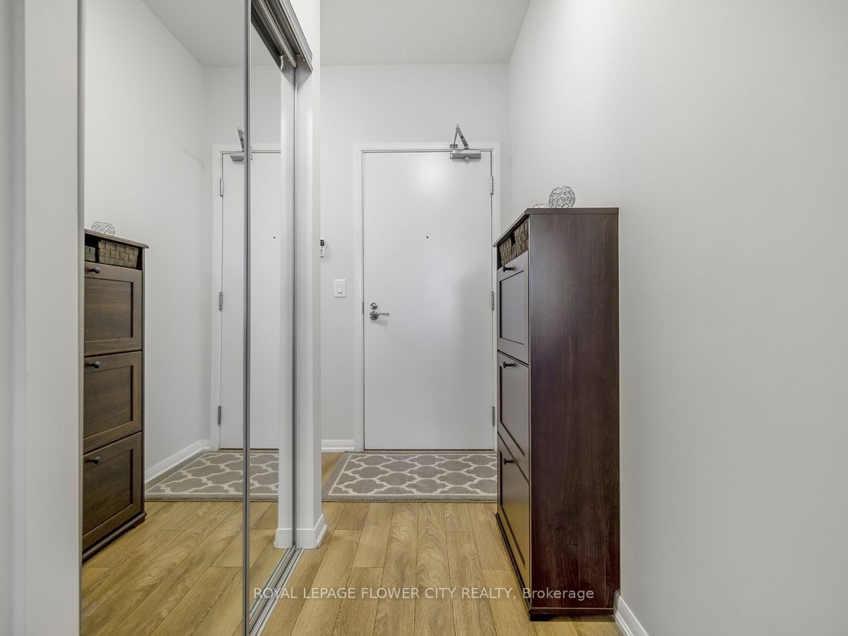 3091 Dufferin St, unit 628 for sale - image #5