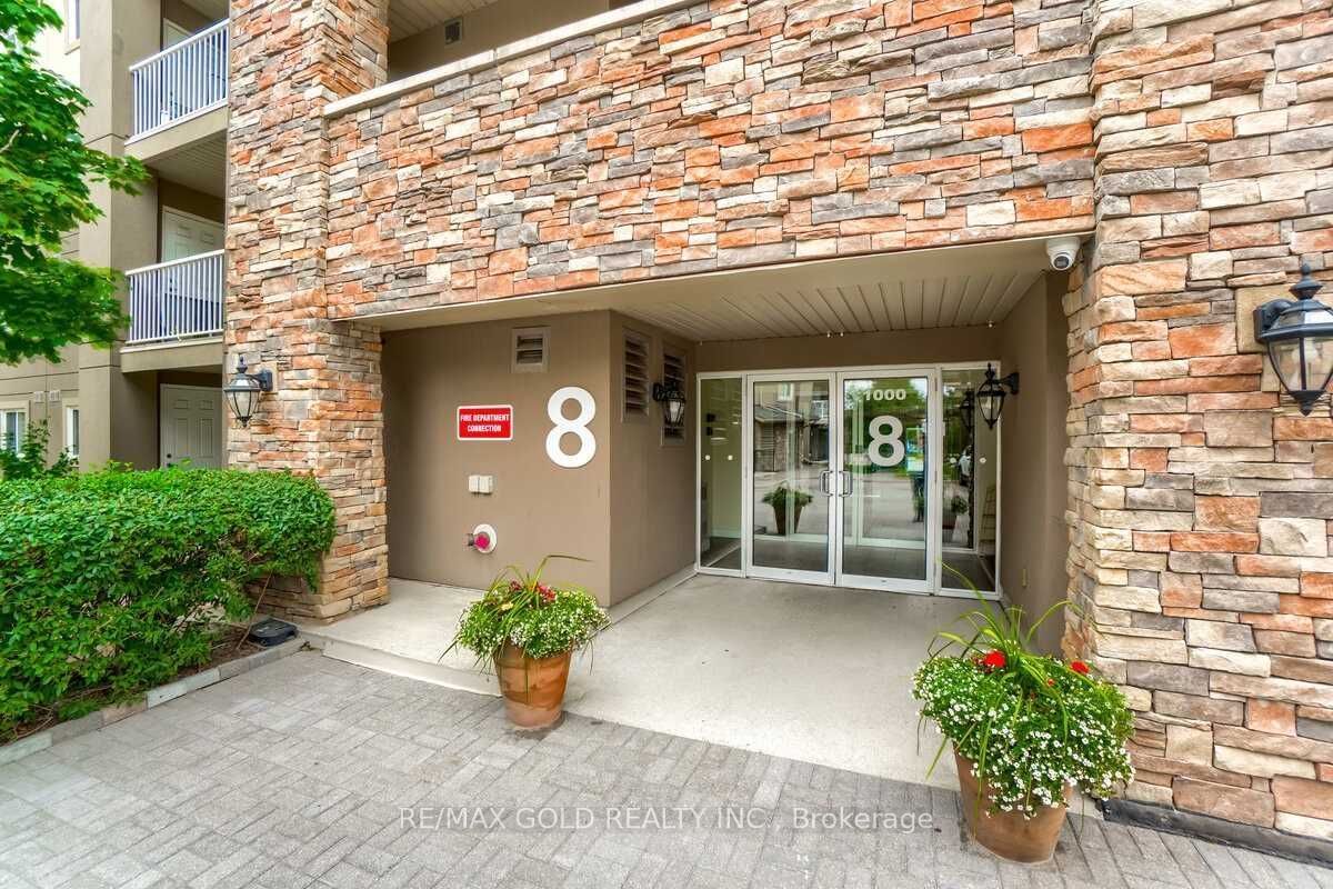 8 Dayspring Circ, unit 420 for sale - image #2