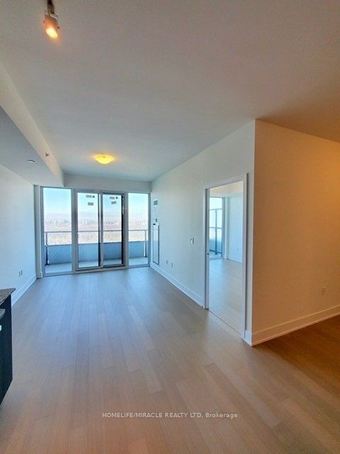 30 Shore Breeze Dr, unit 5901 for rent