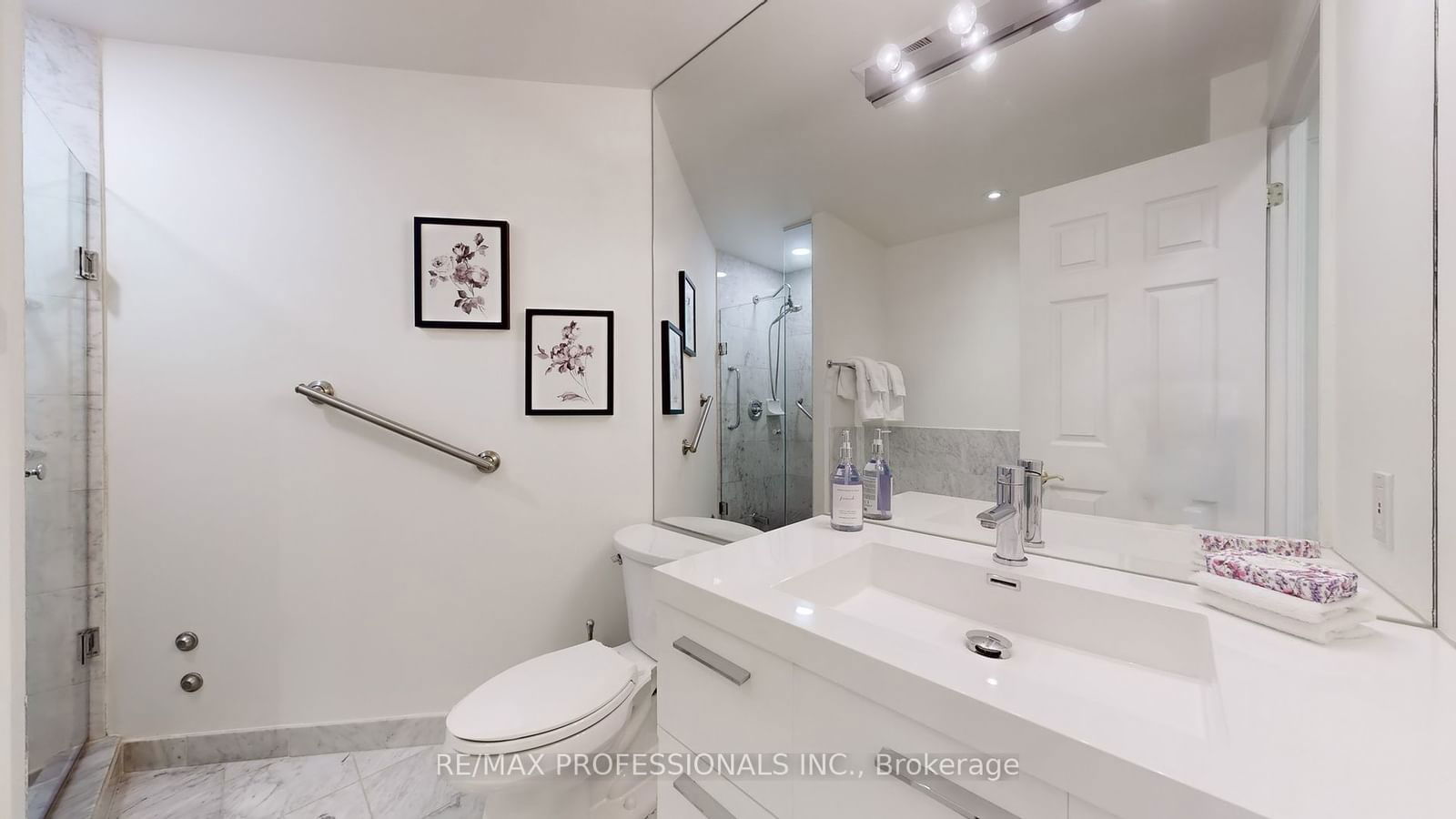 3085 Bloor St W, unit 413 for sale - image #21