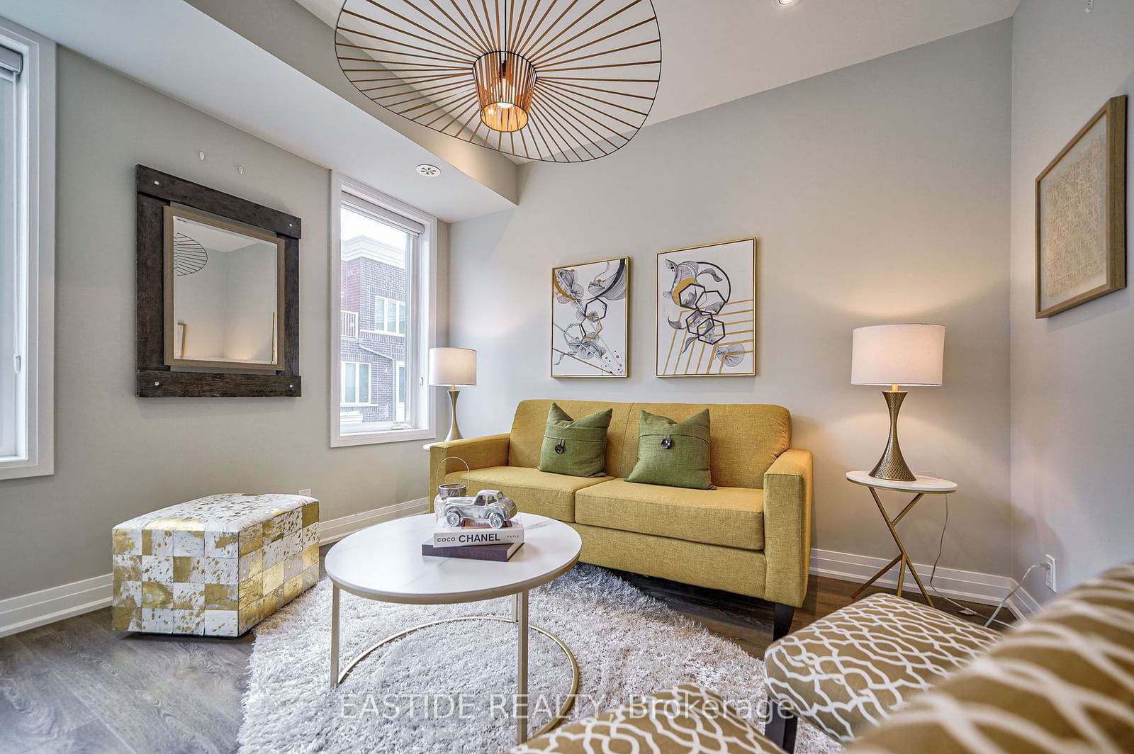 Minto LongBranch Townhomes, Etobicoke, Toronto