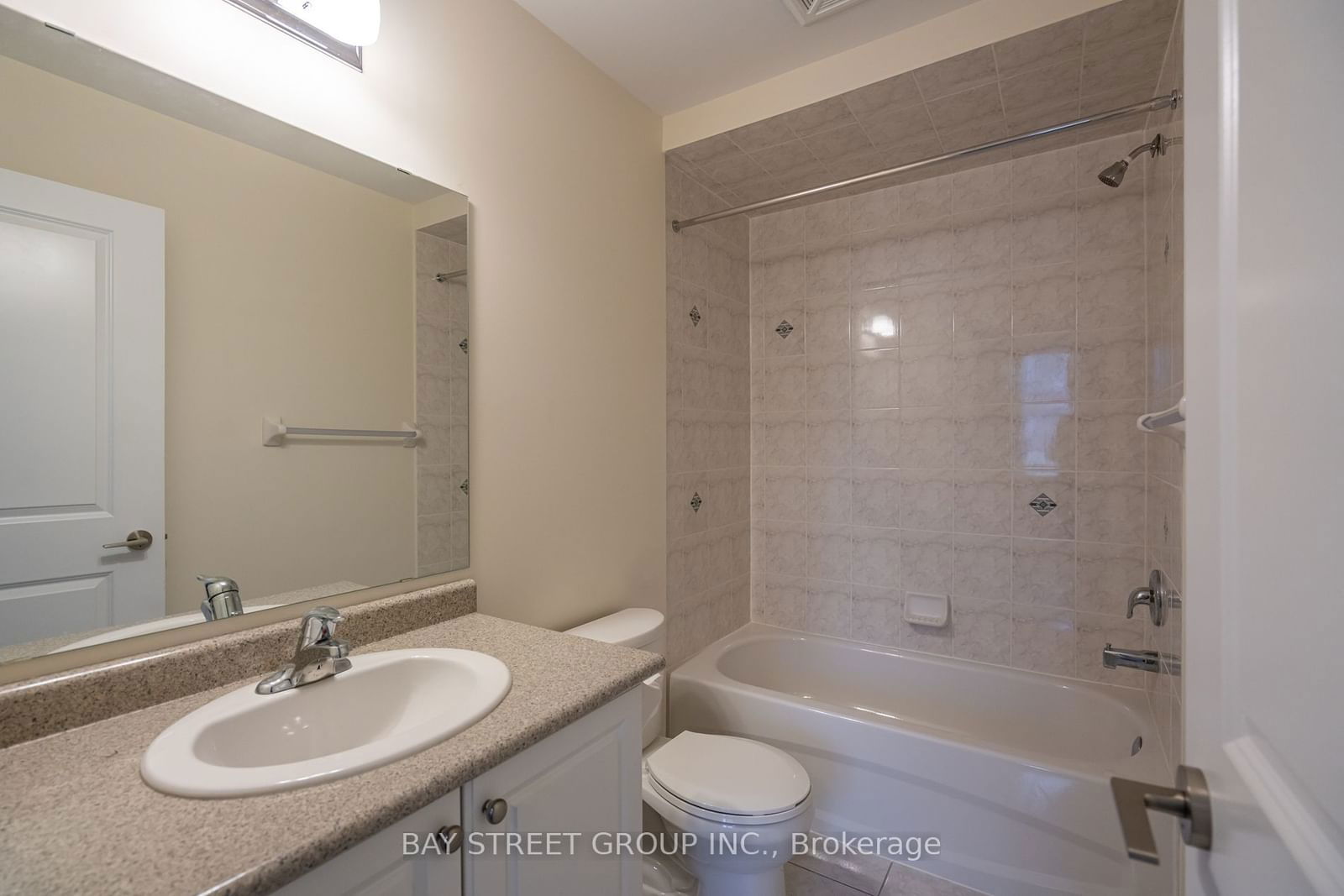 263 Georgian Dr, unit 201 for rent - image #13