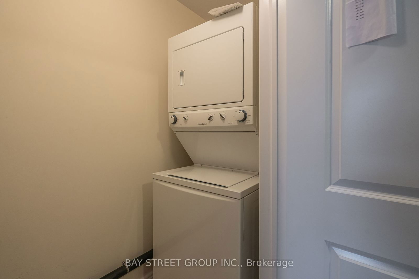 263 Georgian Dr, unit 201 for rent - image #18