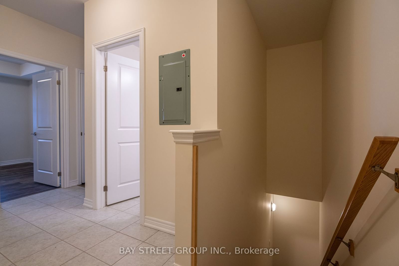 263 Georgian Dr, unit 201 for rent - image #3