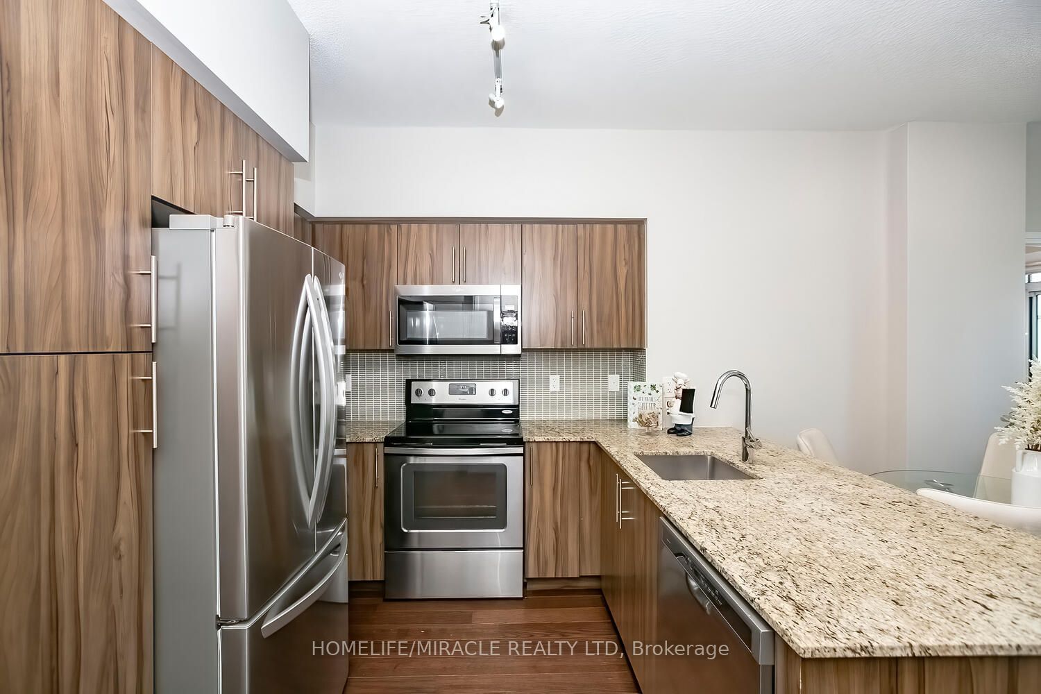 65 Speers Rd, unit 1106 for sale - image #6