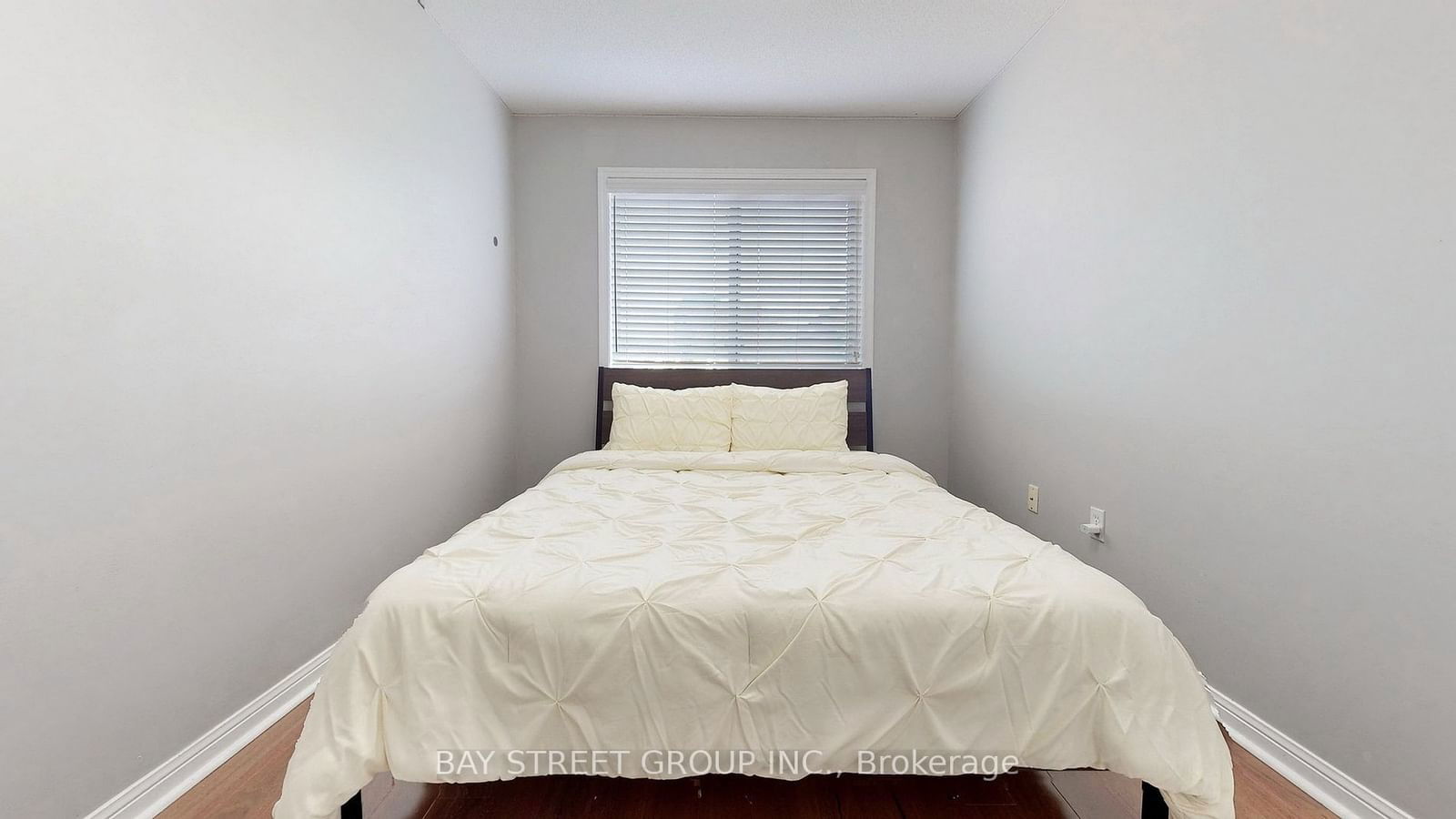 80 Acorn Pl, unit 202 for rent - image #28