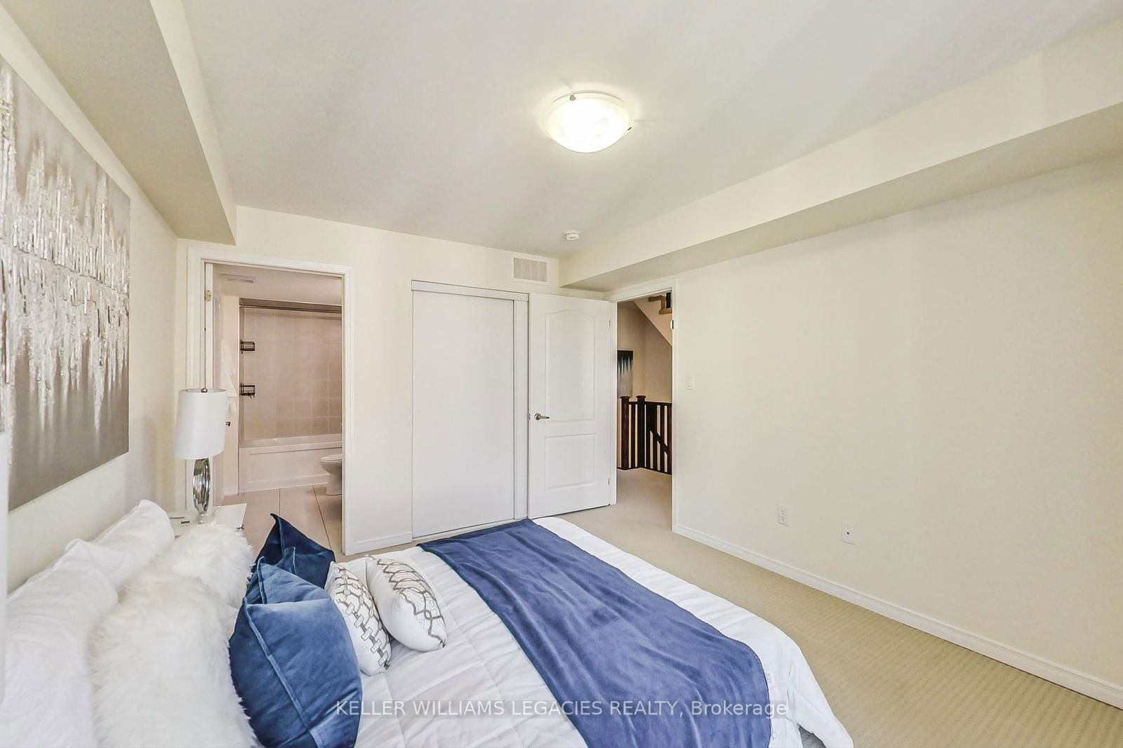 27 Applewood Lane, unit 254 for sale - image #10