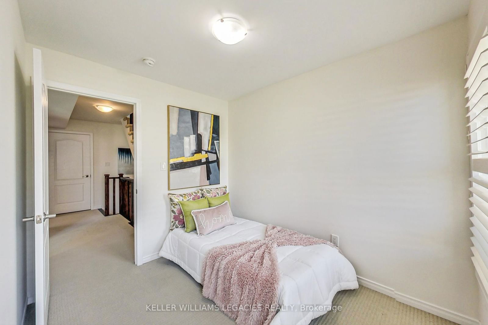 27 Applewood Lane, unit 254 for sale - image #18