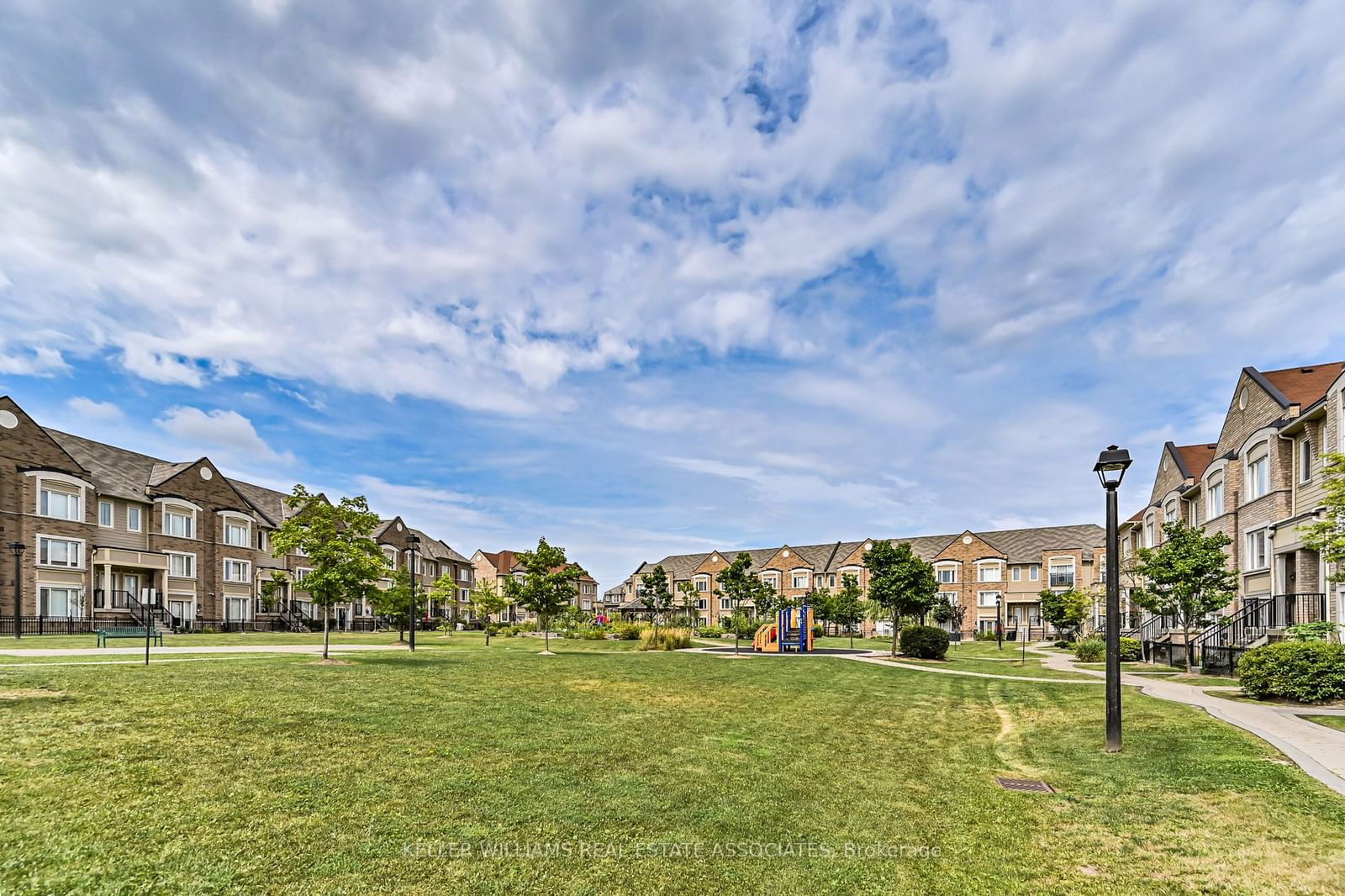 3115 Boxford Cres, unit 16 for sale - image #20