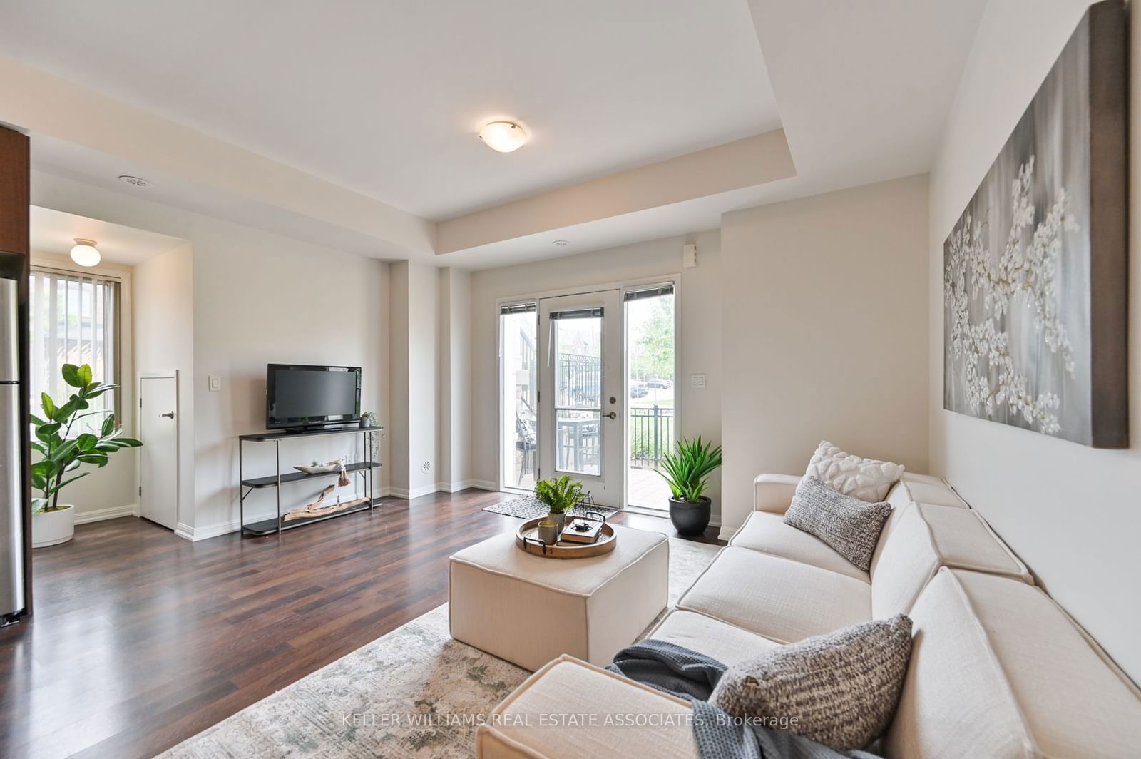 3115 Boxford Cres, unit 16 for sale - image #7