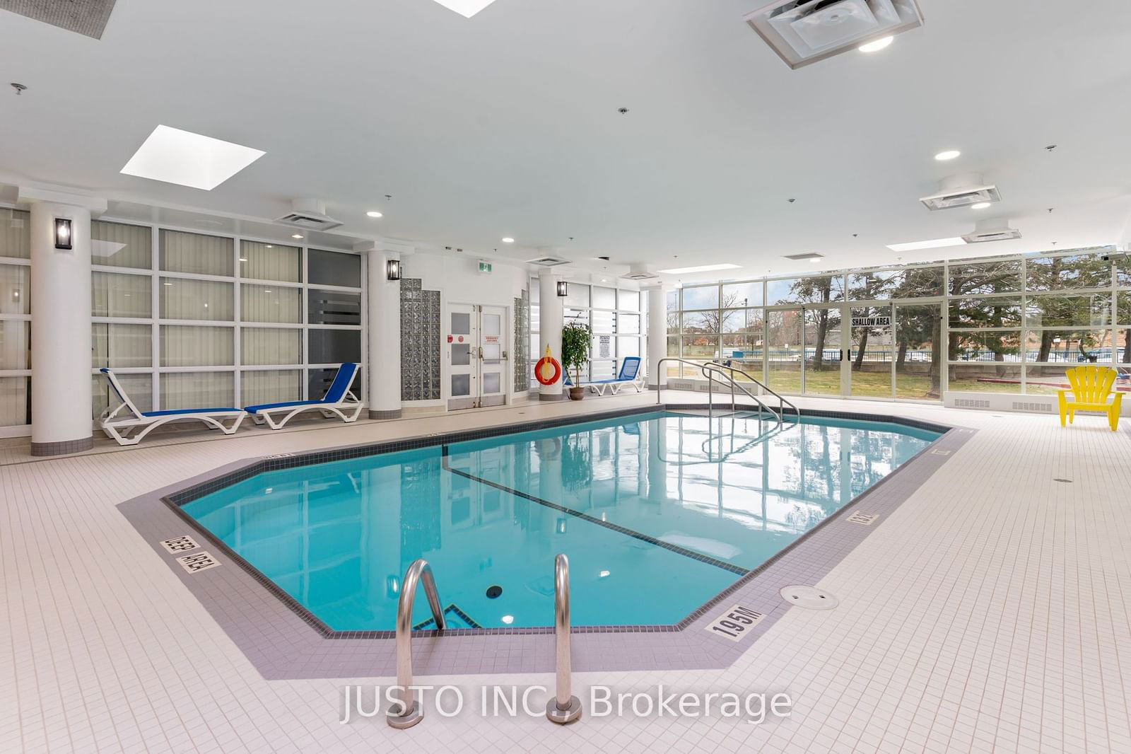 25 Trailwood Dr, unit 205 for sale - image #25