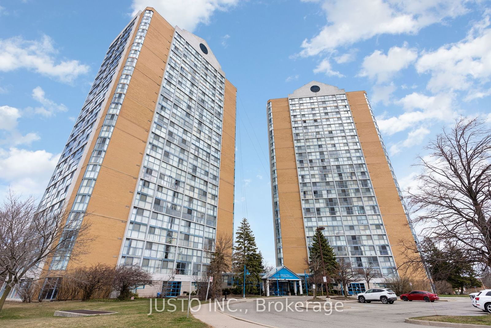 25 Trailwood Dr, unit 205 for sale