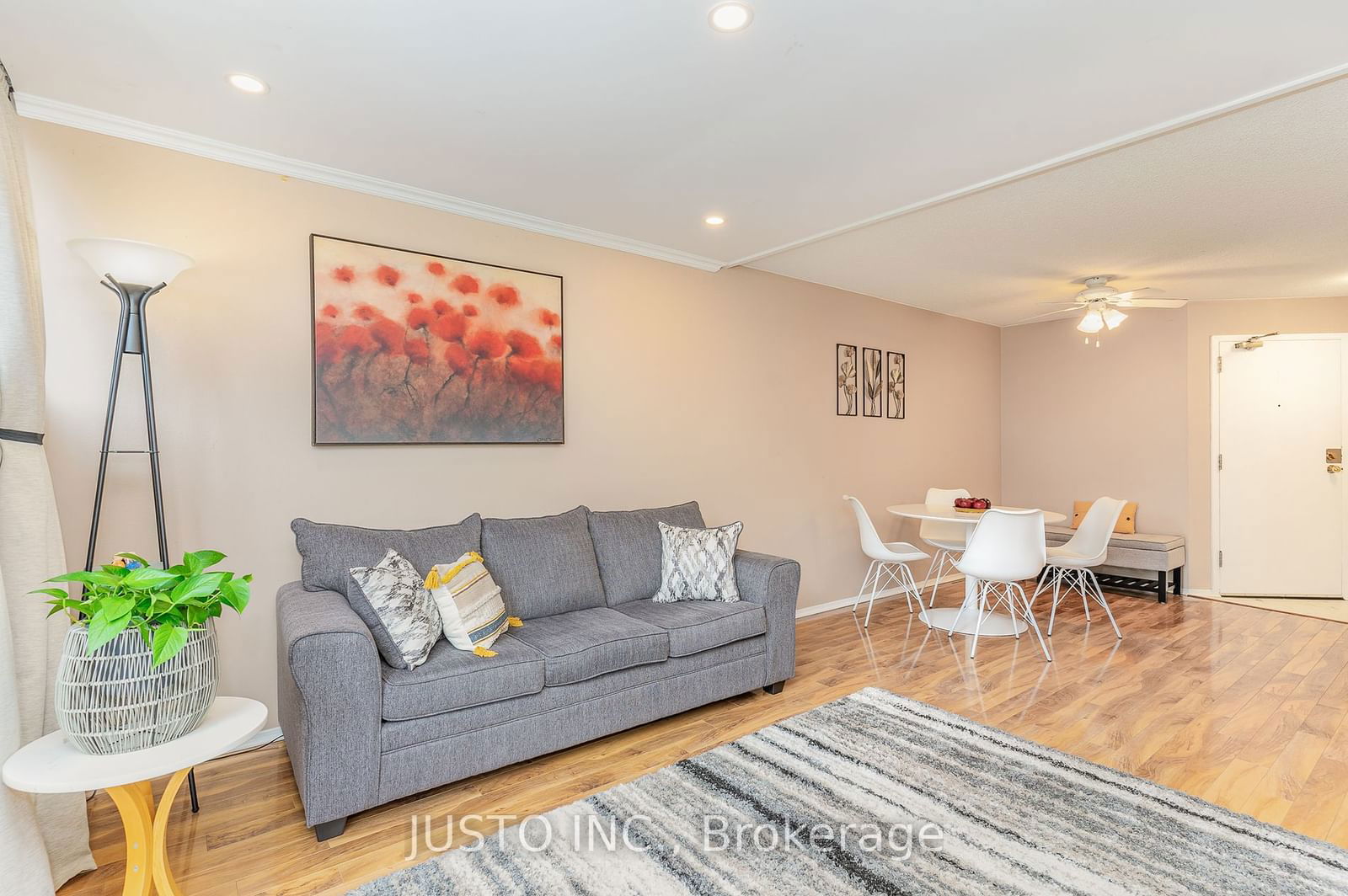 25 Trailwood Dr, unit 205 for sale - image #5