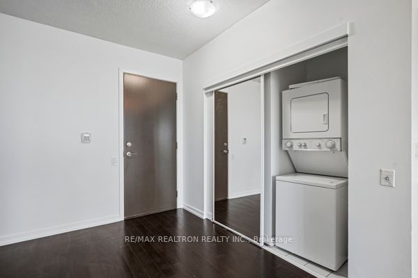 105 The Queensway Ave, unit 504 for sale - image #18