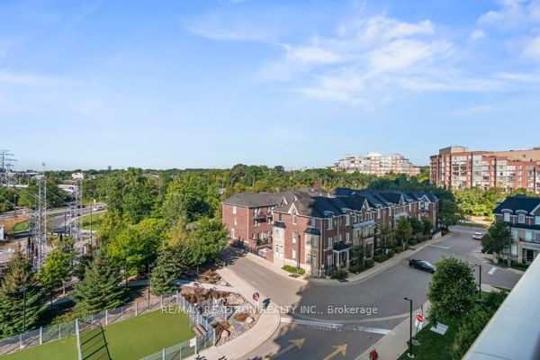 105 The Queensway Ave, unit 504 for sale