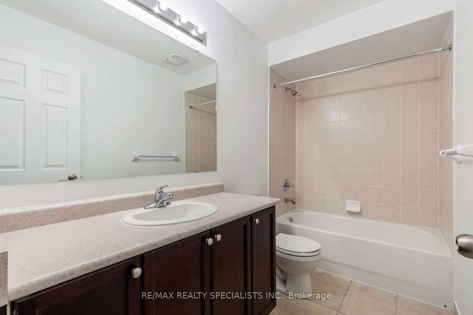 233 DUSKYWING Way, unit 42 for sale - image #24