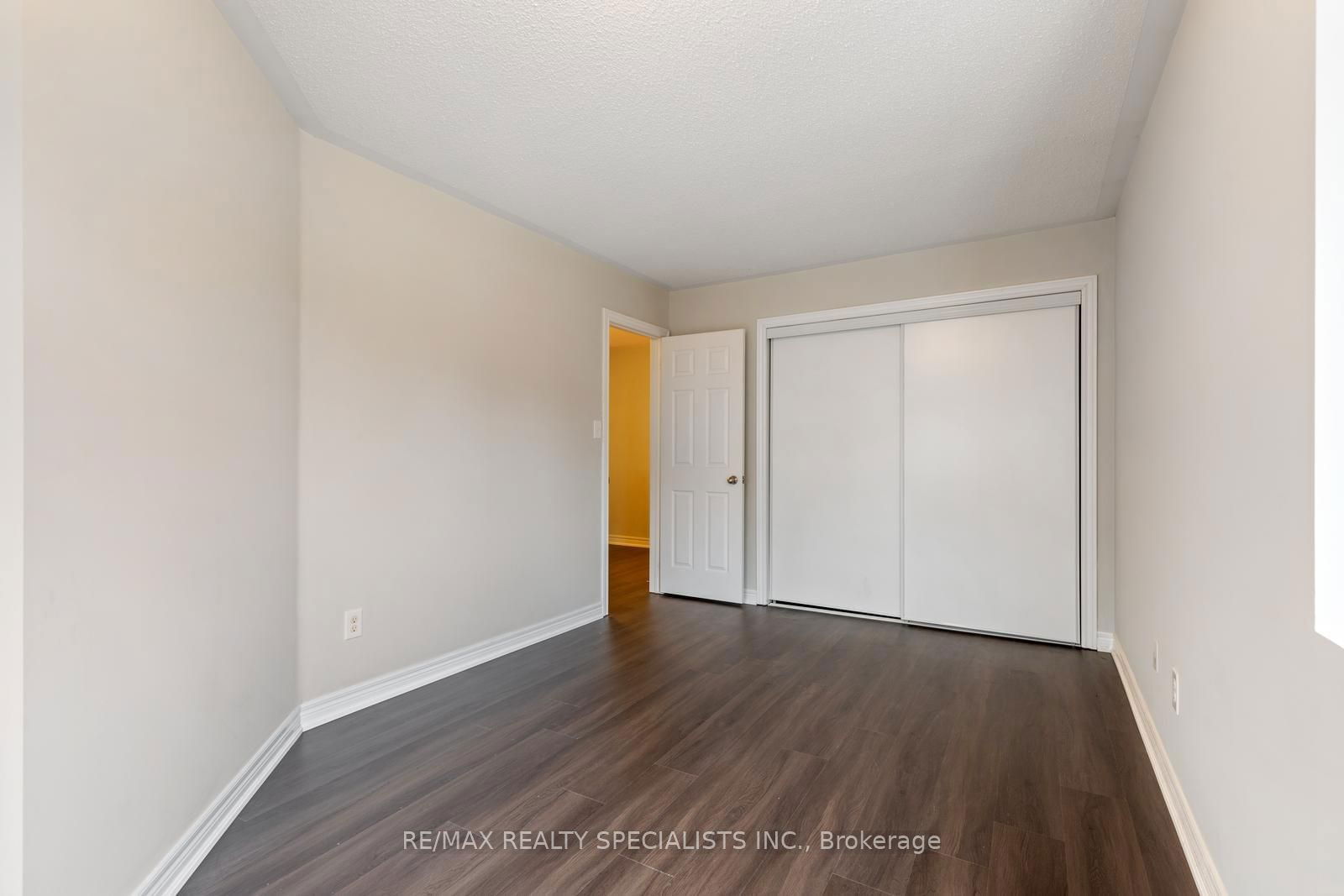 233 DUSKYWING Way, unit 42 for sale - image #26