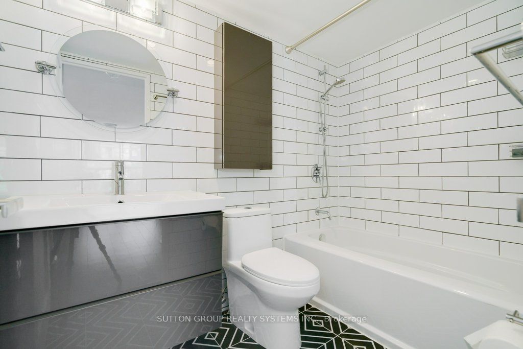 22 Southport St, unit 535 for rent - image #19