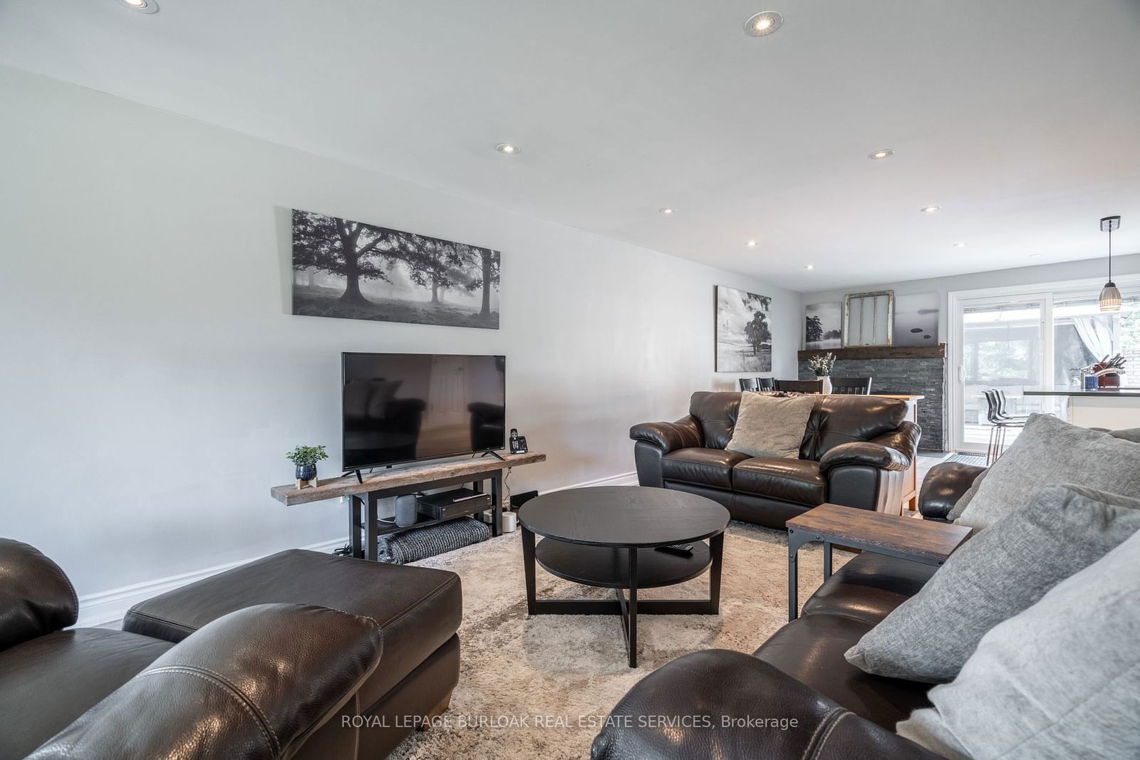 2070 Brant St, unit 3 for sale - image #6