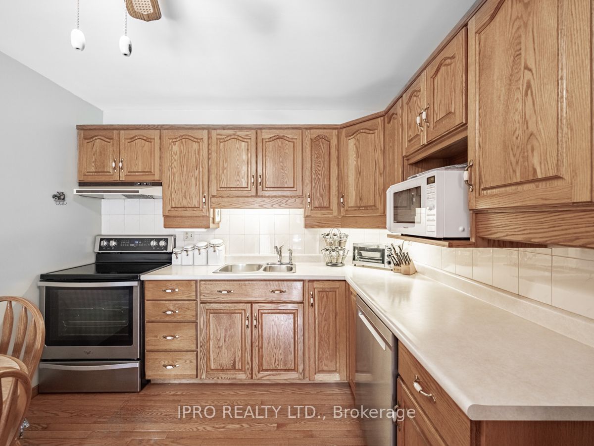 6540 Falconer Dr, unit 124 for sale - image #9