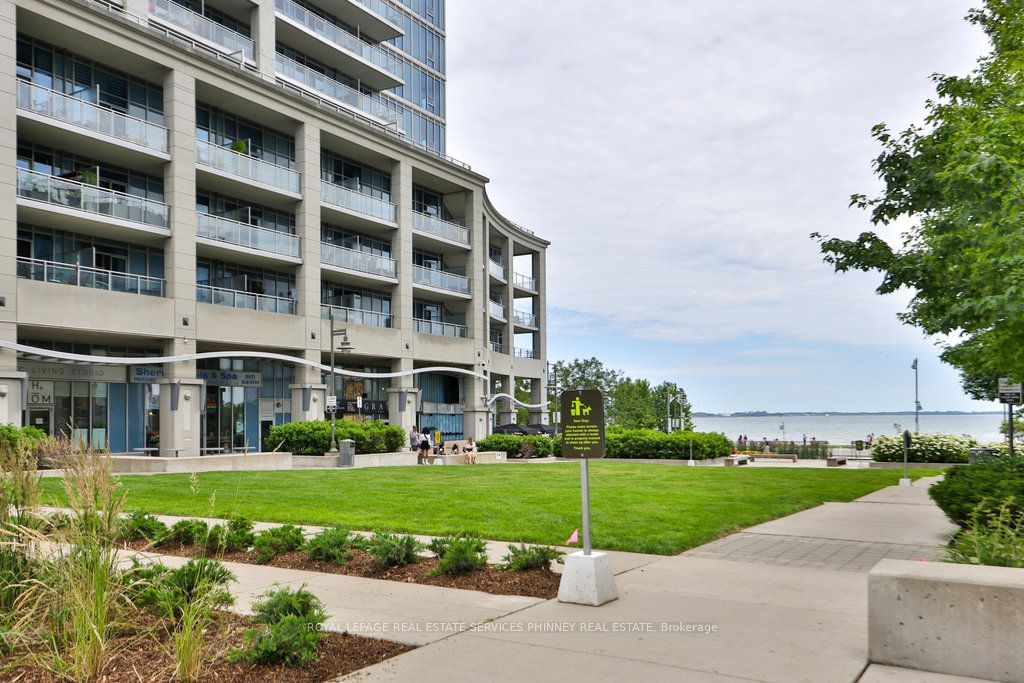 2121 Lake Shore Blvd W, unit 102 for sale