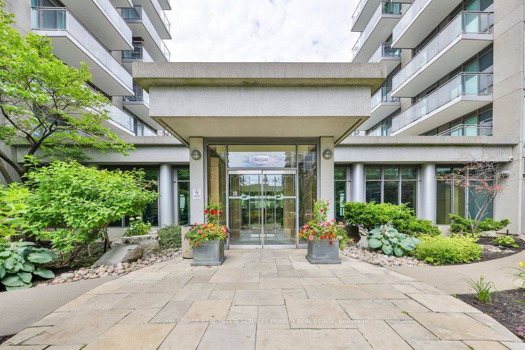 2121 Lake Shore Blvd W, unit 102 for sale