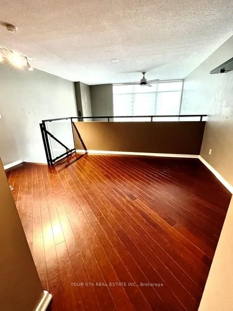 250 Manitoba St, unit 832 for rent