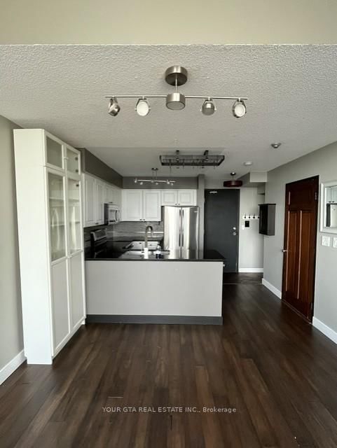 250 Manitoba St, unit 832 for rent