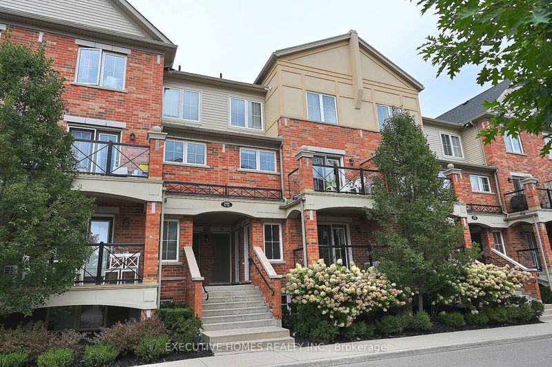 2484 Post Rd, unit 17 for sale - image #1