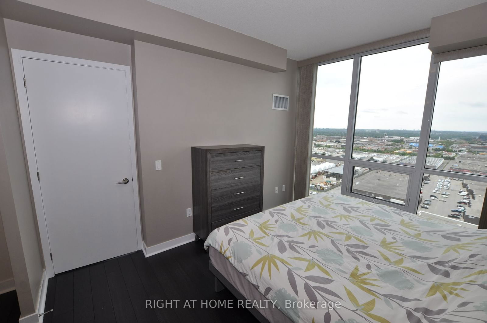 3975 Grand Park Dr, unit 1904 for sale - image #13