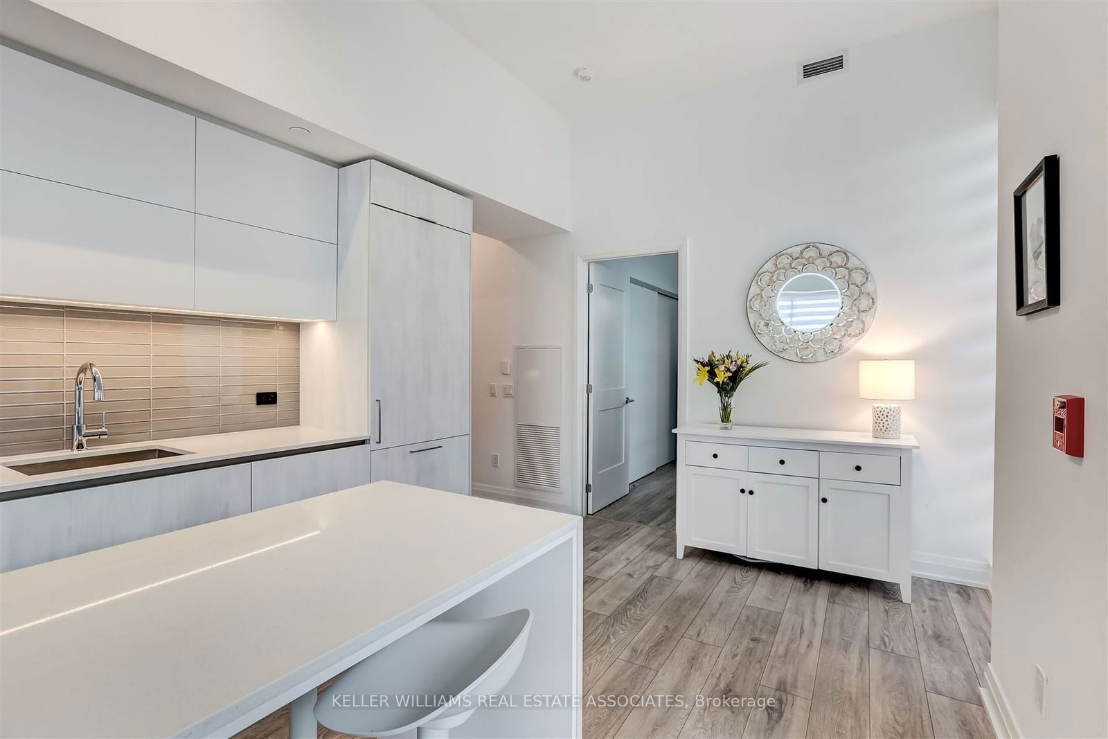 21 Park St E, unit 105 for sale - image #8