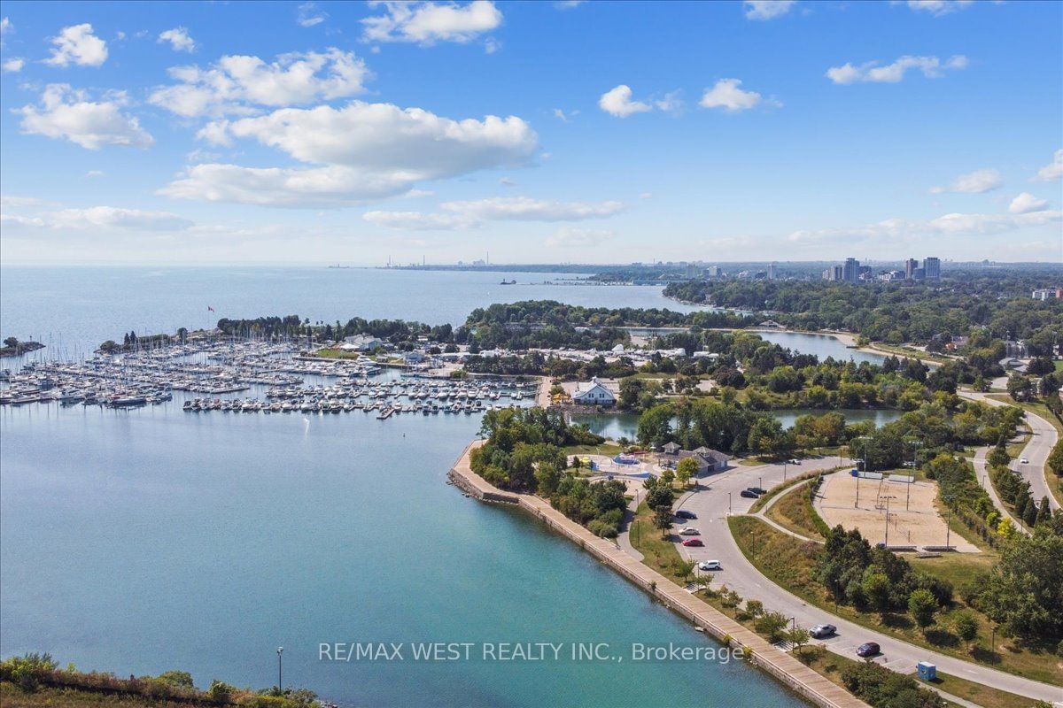 885 Lakeshore Rd, unit 8 for sale - image #10