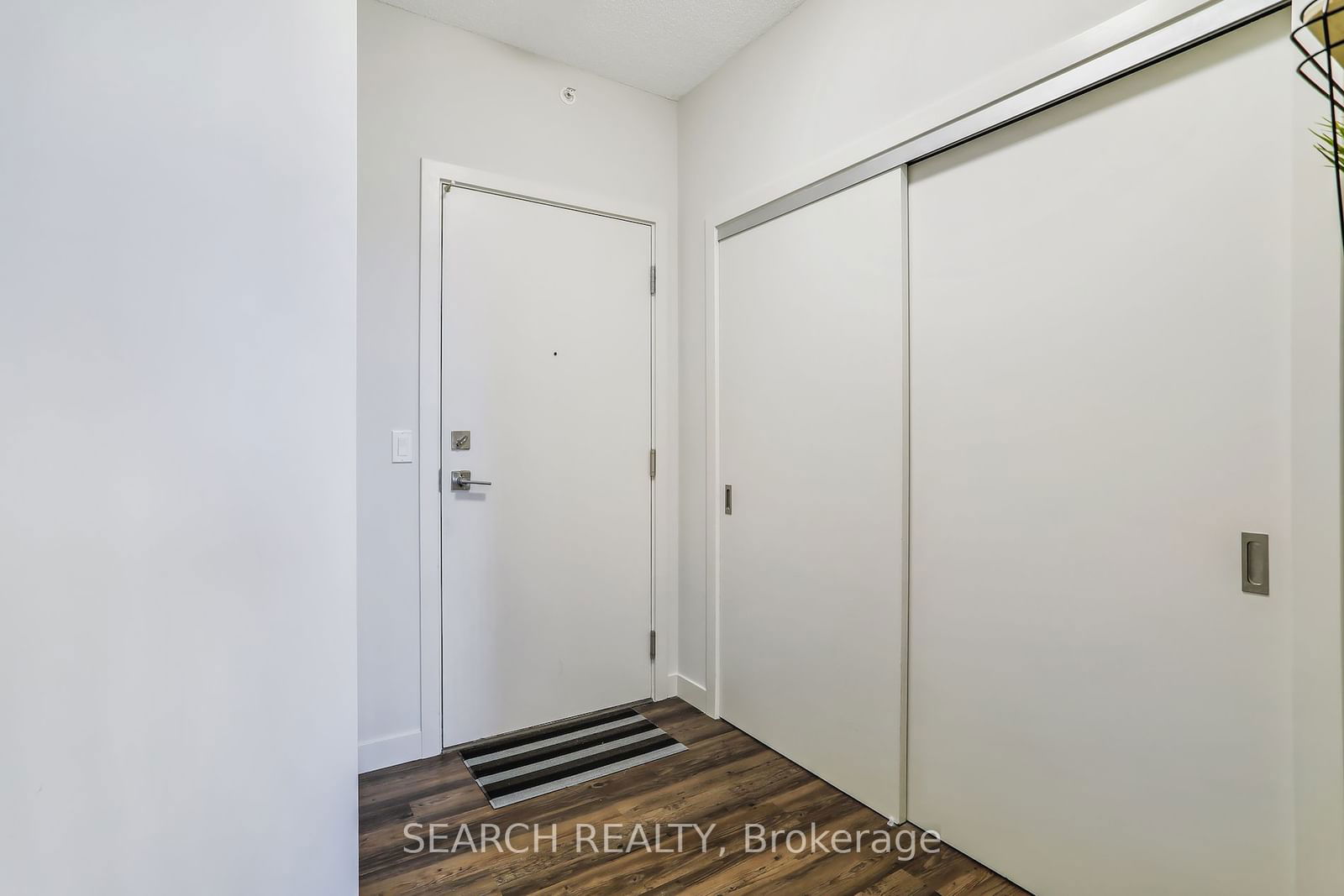 2093 Fairview St, unit 404 for sale - image #14