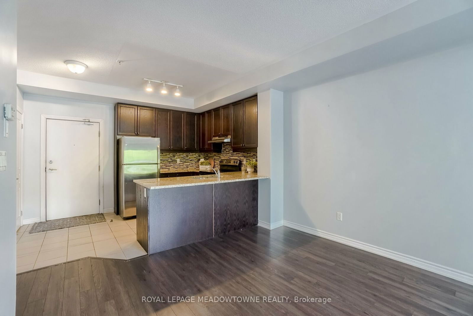 570 Lolita Gdns, unit 119 for rent - image #20